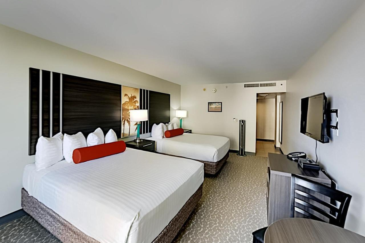 Aqua Palms Waikiki Ocean View Lanai Parking Included Apartman Honolulu Kültér fotó