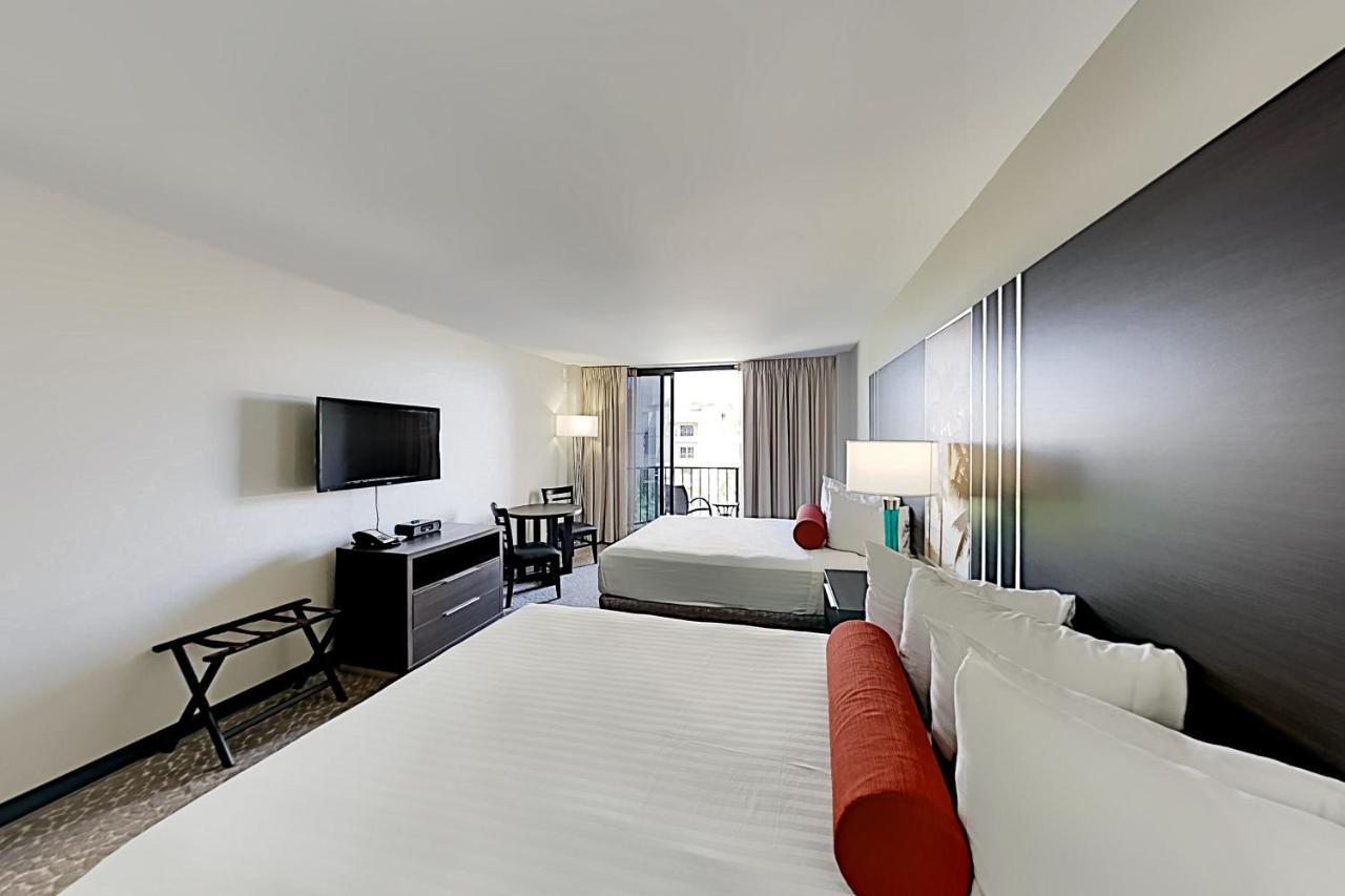 Aqua Palms Waikiki Ocean View Lanai Parking Included Apartman Honolulu Kültér fotó